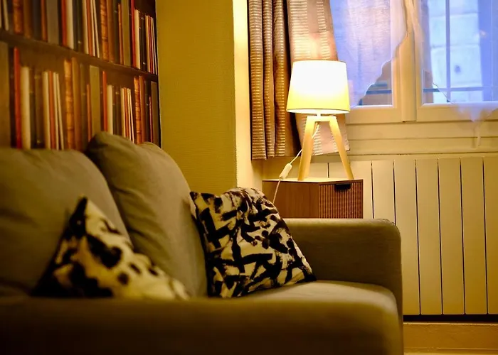 Hypercentre - Welcome To Corinne *